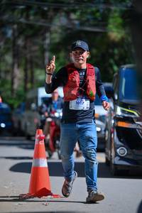 BIB: 1017
                            <button type="button" onclick="openModal(19222875)" class="btn btn-primary btn-sm float-right btn-popup" data-toggle="modal" data-target=".modal-high-quality">
                        <i class="fas fa-shopping-cart"></i> Add to Cart
                    </button>
                                            <button type="button" onclick="isThisMe(19222875, true)" class="btn btn-success btn-sm float-right btn-popup btn-isme hidden" data-toggle="tooltip" data-placement="bottom" title="นี่คือรูปของคุณใช่ไหม คลิกที่นี่เพื่อเอาเข้าอัลบั้ม">
                        <i class="fas fa-plus"></i> Add to album
                    </button>
                    <button type="button" onclick="isThisMe(19222875, false)" class="btn btn-warning btn-sm float-right btn-popup btn-isnotme hidden">
                        <i class="fas fa-ban"></i> Remove from album
                    </button>